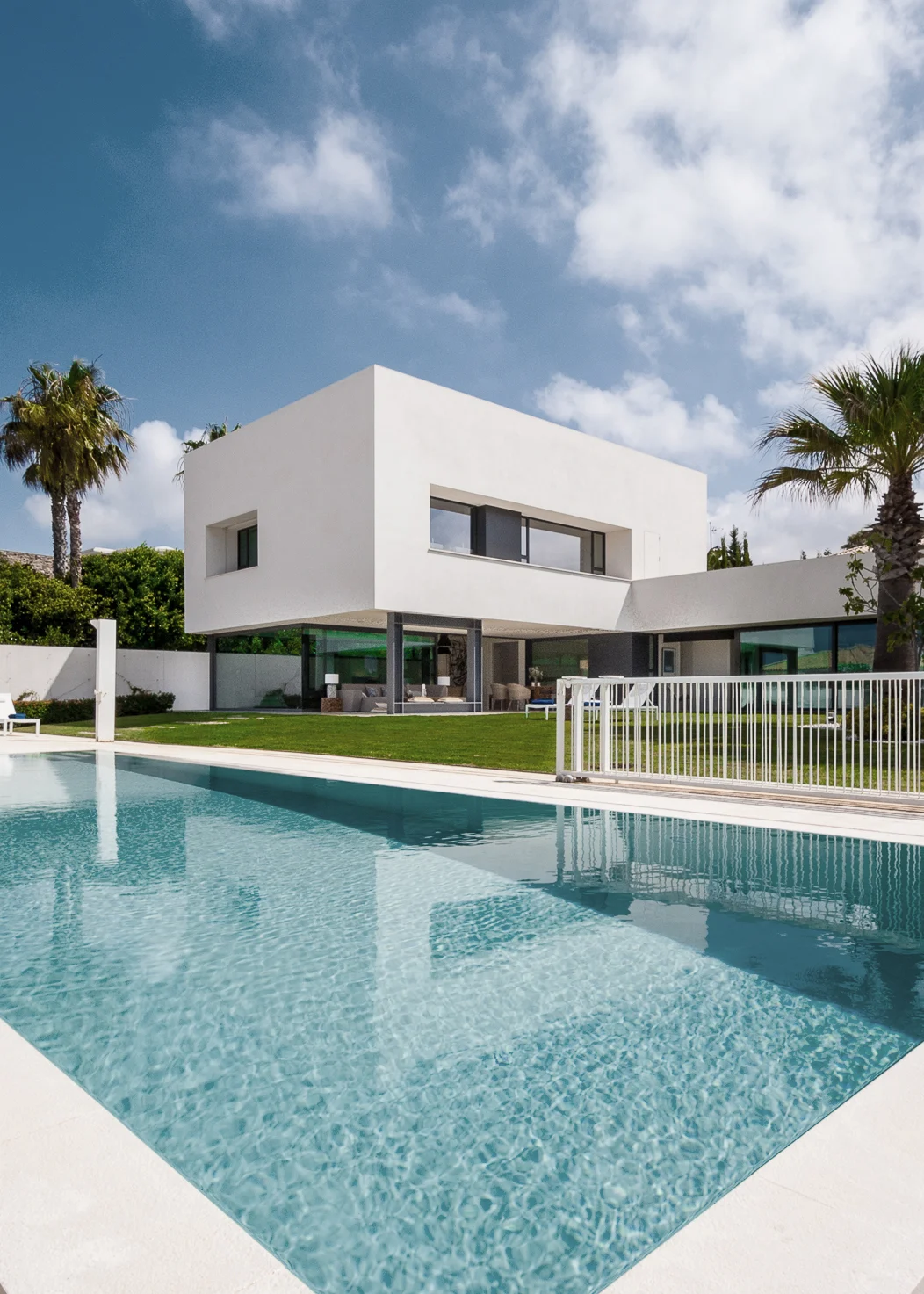 Vivienda Roche 01, project by F5 Arquitectos